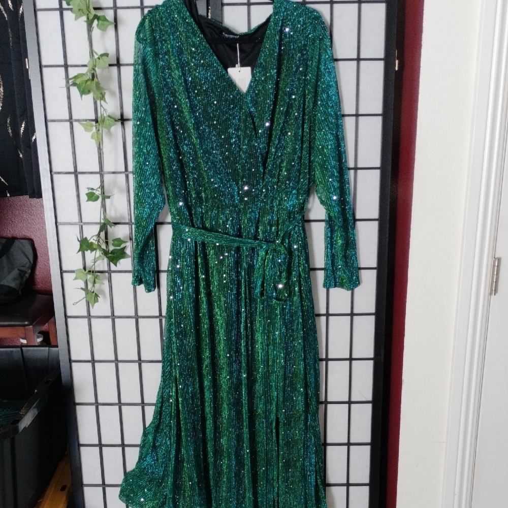 Green Sparkle Wrap-Style Women's Dress